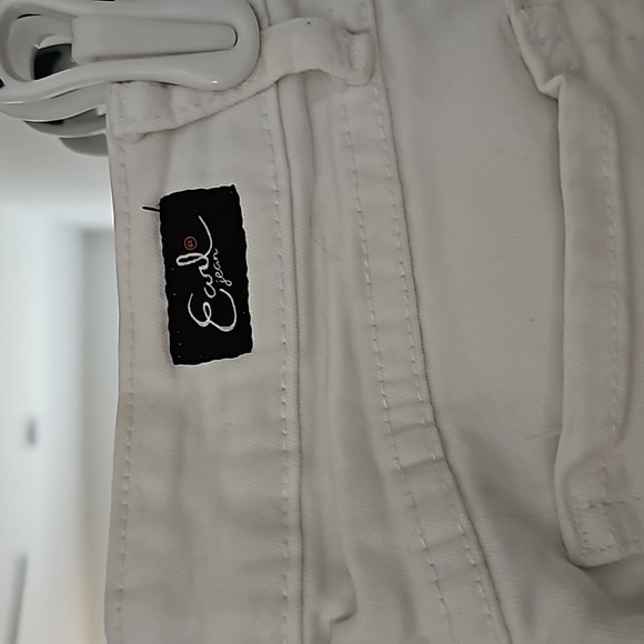 White Earl jeans - Picture 3 of 3